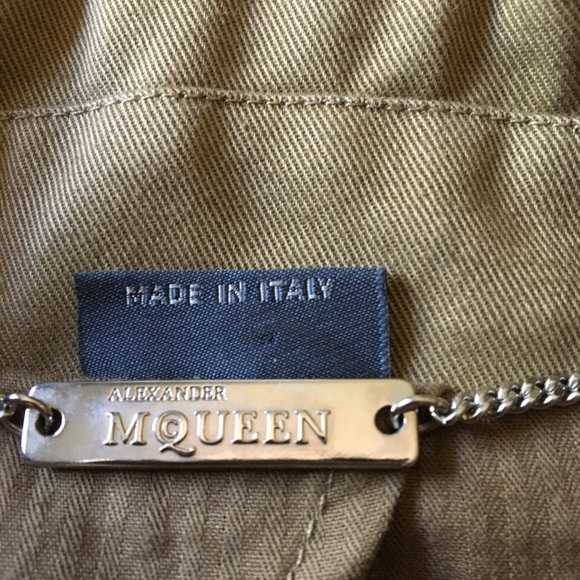 Blazer - Picture 5 of 5